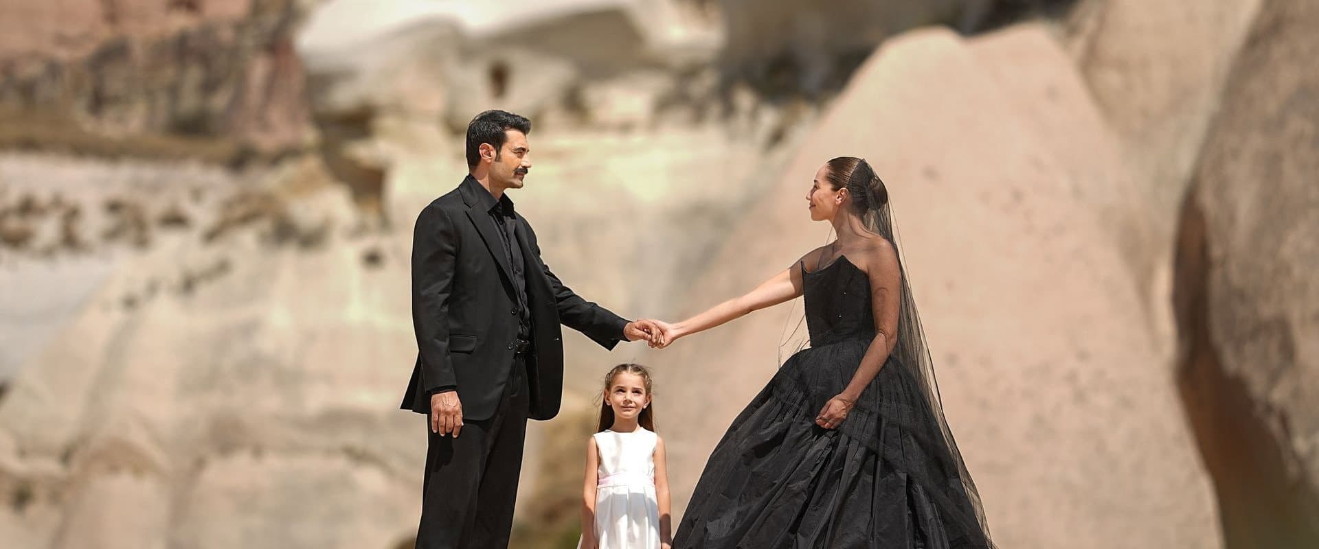 Sevdan Bir Ates - Your Love Is a Fire - Tu amor es un fuego